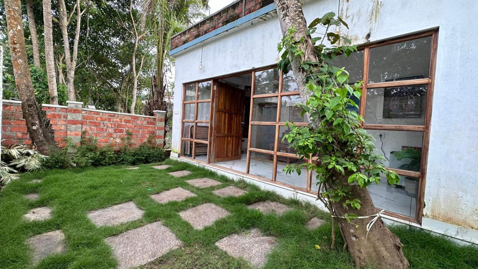 Nidra By Sarwaa Bed & Breakfast Varkala Exterior photo